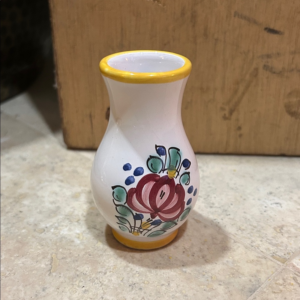 vintage Handpainted pottery bud vase Match Holder Striker - Picture 8 of 10